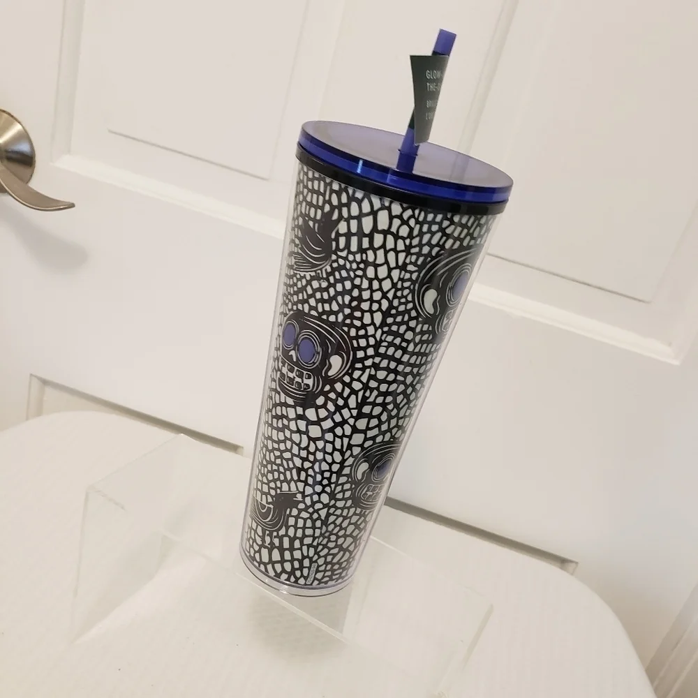 NWT Starbucks Exclusive Limited Edition Halloween 2020 Glow In The Dark Skull
